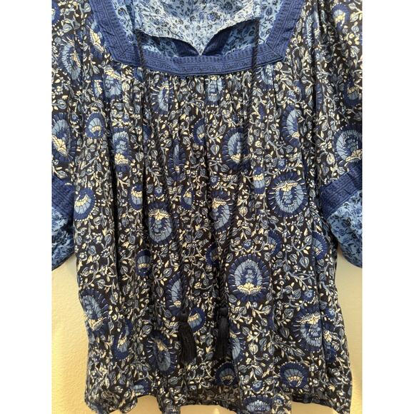 Old Navy Blue Floral Women’s Size Medium Peasant Top Boho Bohemian Tassels - Picture 4 of 6